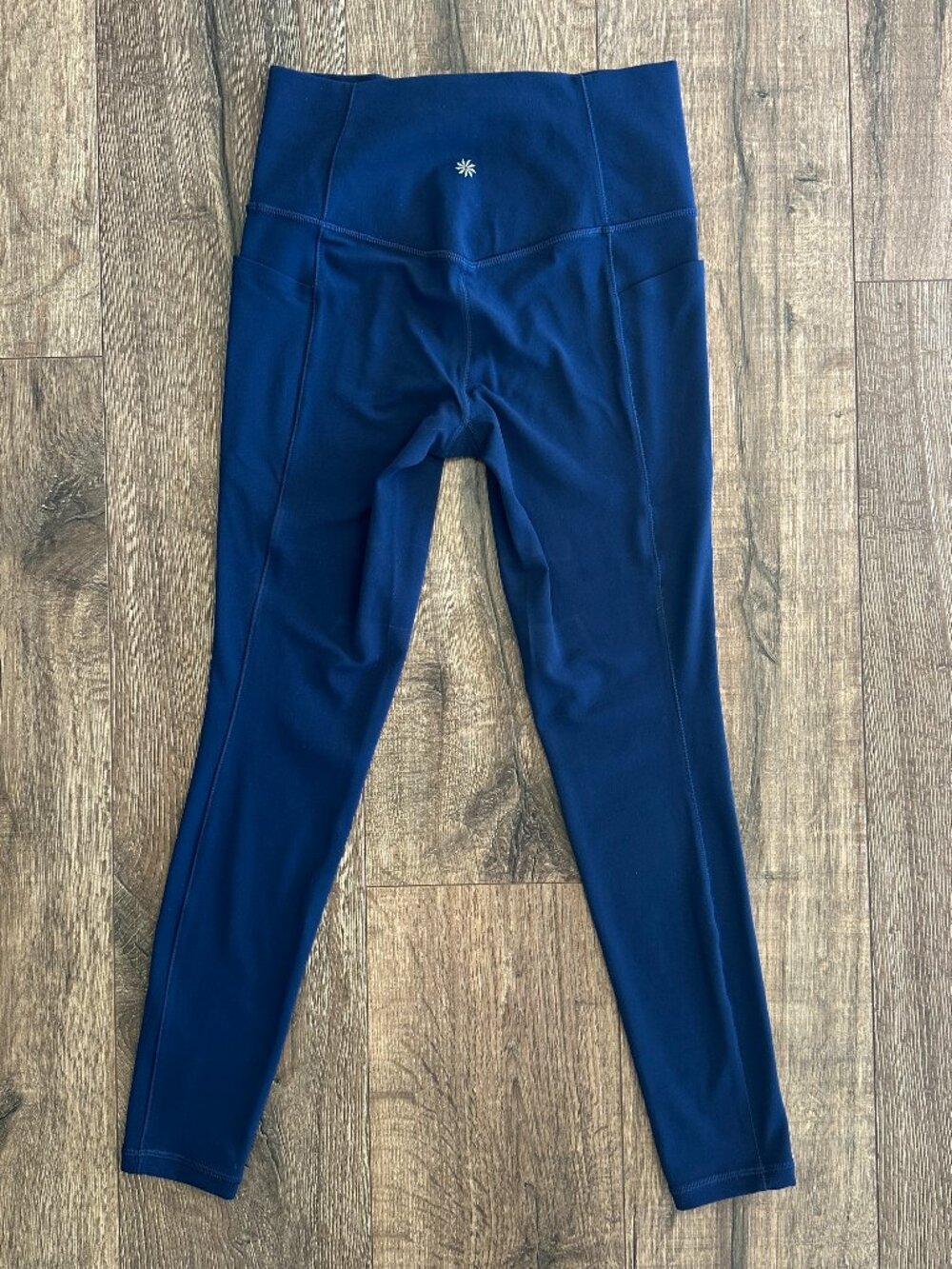 Athleta Salutation Stash Pocket II Legging Blue S EUC